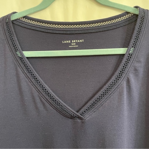Lane Bryant 18/20 Deep Blue V-Neck Short Sleeve Top Summer Casual - Picture 2 of 4